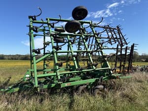 1995 John Deere 980 Image