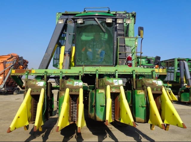 Image of John Deere 9965 equipment image 2