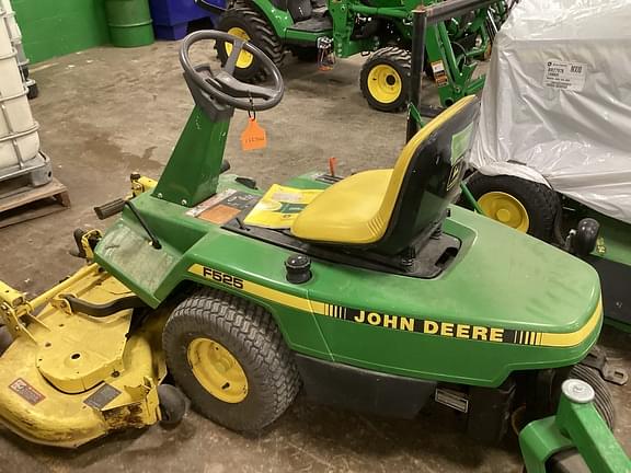 Image of John Deere F525 equipment image 1