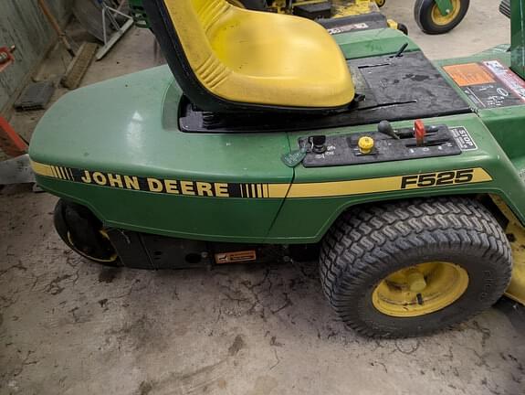 Image of John Deere F525 equipment image 2