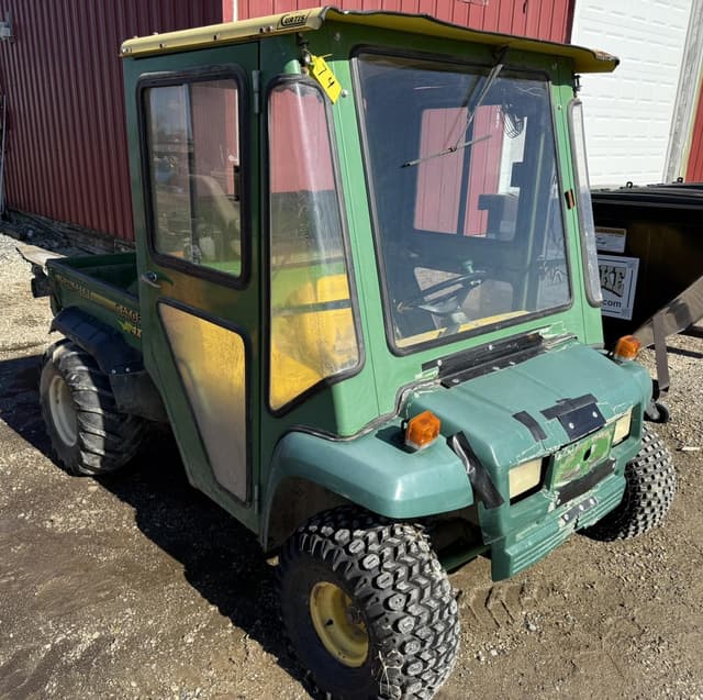 Image of John Deere Gator 4X2 equipment image 2