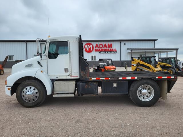 Image of Kenworth T-300 equipment image 4