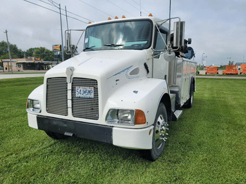 Main image Kenworth T300