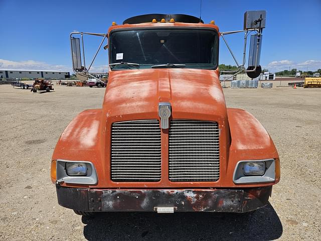 Image of Kenworth T300 equipment image 1