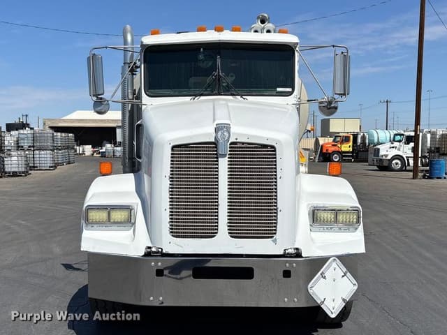 Image of Kenworth T450 equipment image 1