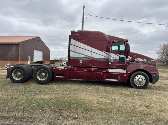 Image of Kenworth T600 equipment image 1