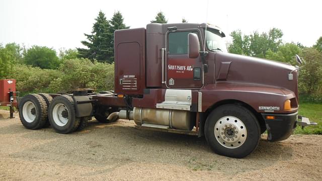 Image of Kenworth T600 equipment image 1