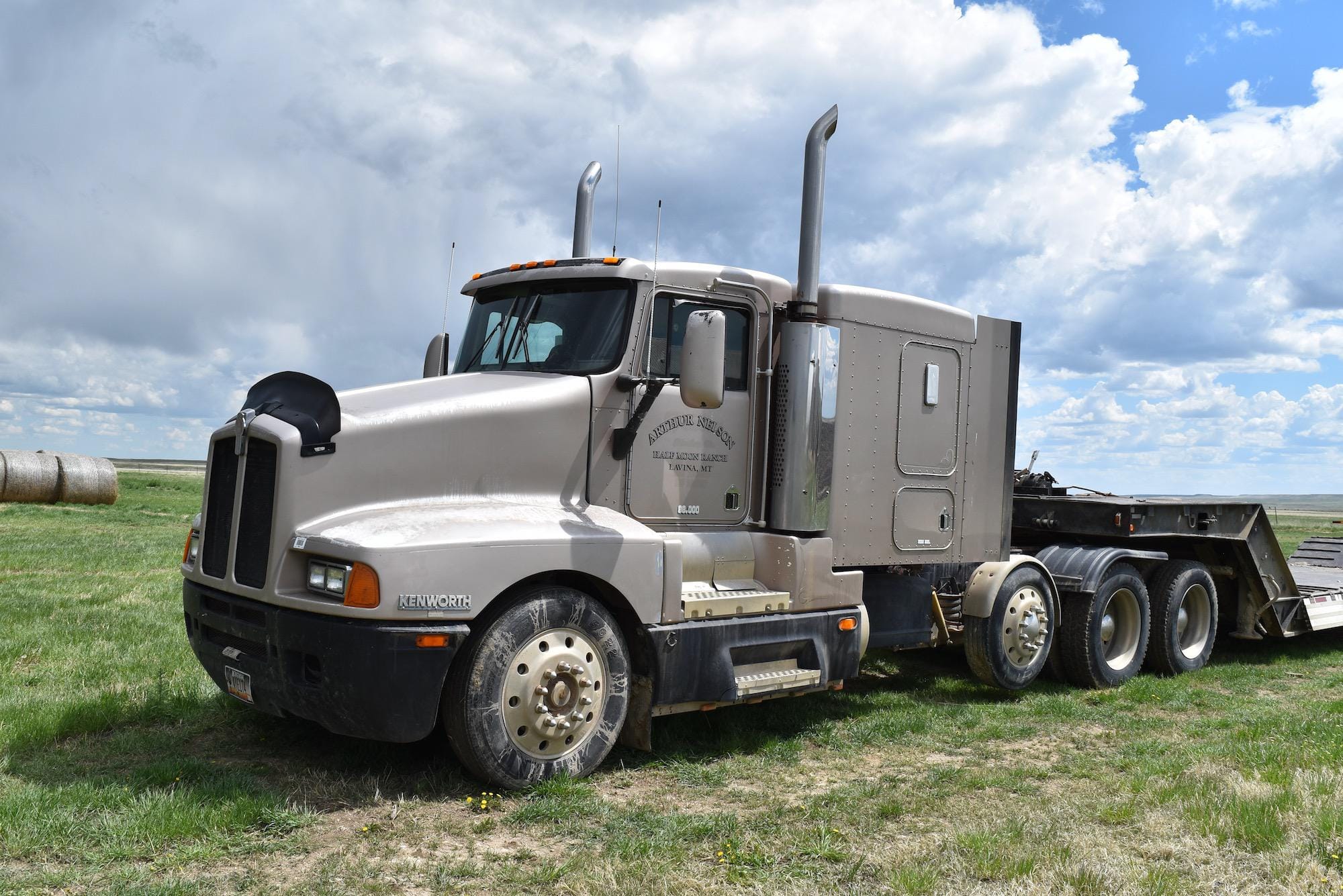 Main image Kenworth T600