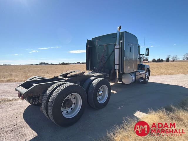 Image of Kenworth T600 equipment image 4