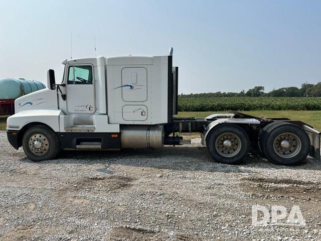Image of Kenworth T600 equipment image 2