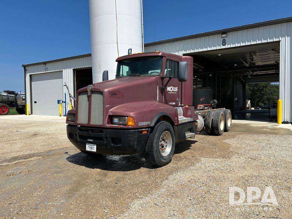Image of Kenworth T600 Primary image