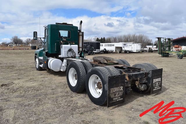 Image of Kenworth T600B equipment image 4