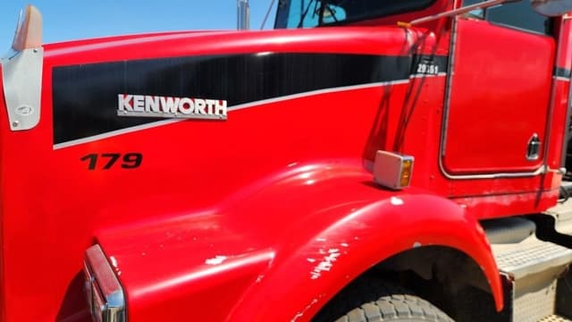Image of Kenworth T800 equipment image 2