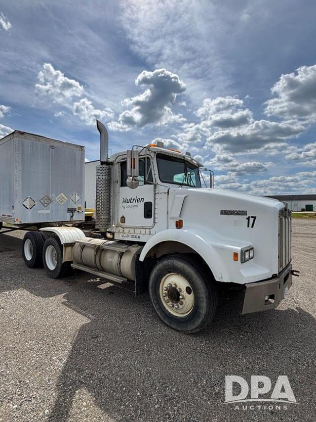 Image of Kenworth T800 equipment image 1