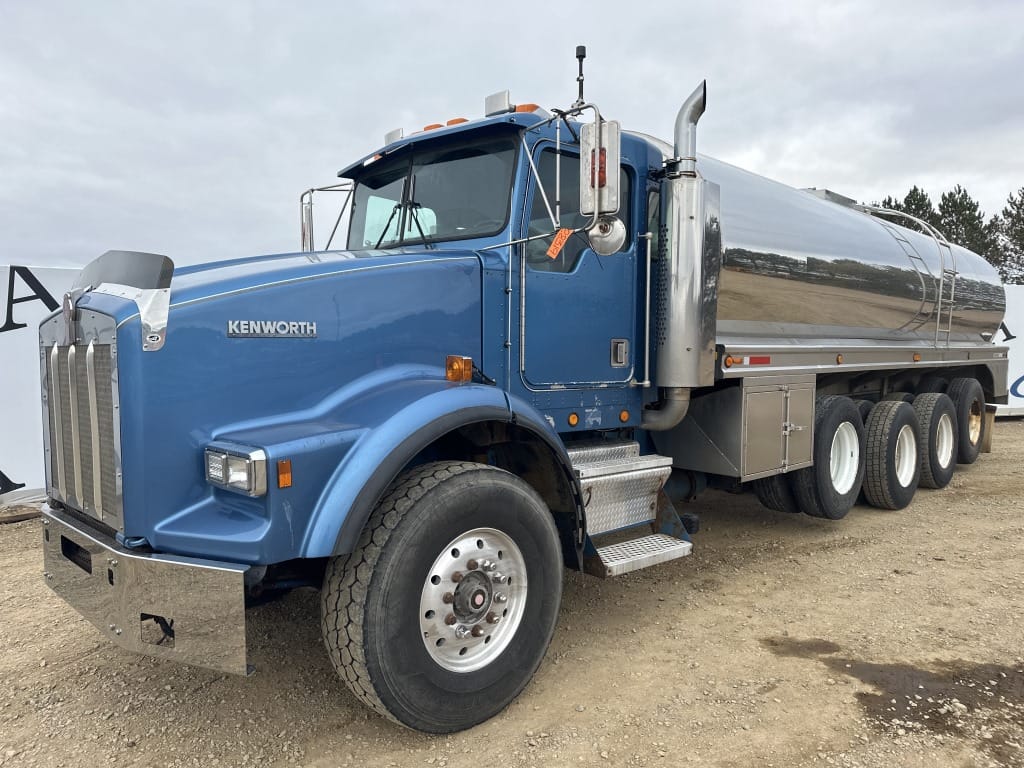 Main image Kenworth T800