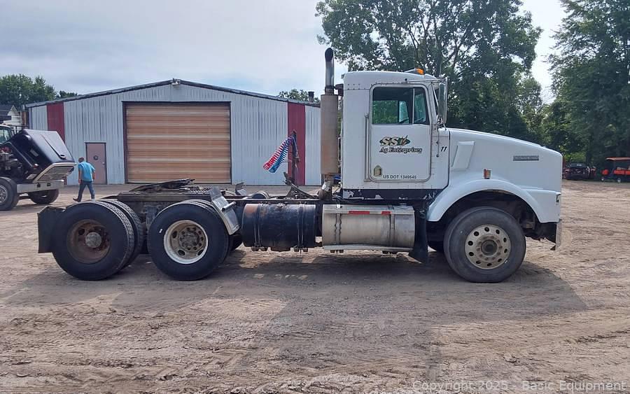 Image of Kenworth T800 Primary Image
