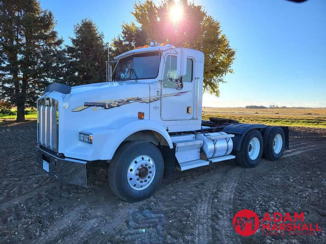 Image of Kenworth T800 equipment image 1