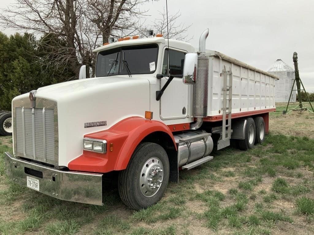 Main image Kenworth T800
