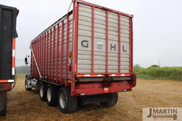 Image of Kenworth T800 equipment image 3