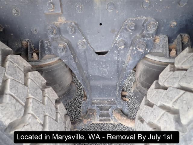 Image of Kenworth T800B equipment image 2