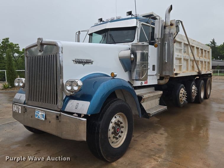 Image of Kenworth W900 Primary image