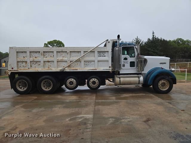 Image of Kenworth W900 equipment image 3