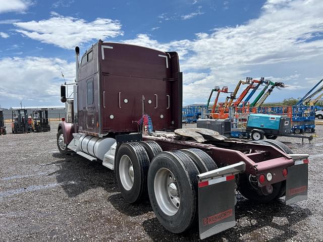 Image of Kenworth W900 equipment image 1