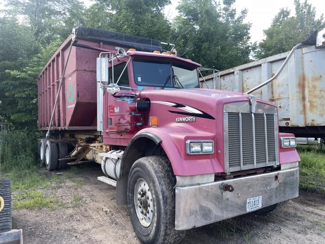 Image of Kenworth W900L equipment image 1