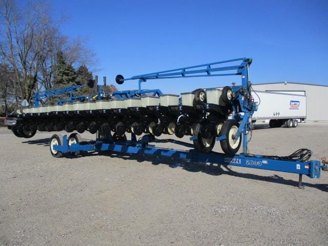 Main image Kinze 2600