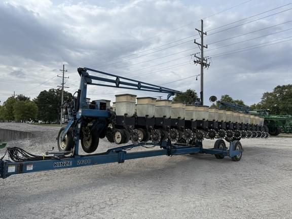 Image of Kinze 2600 Primary image