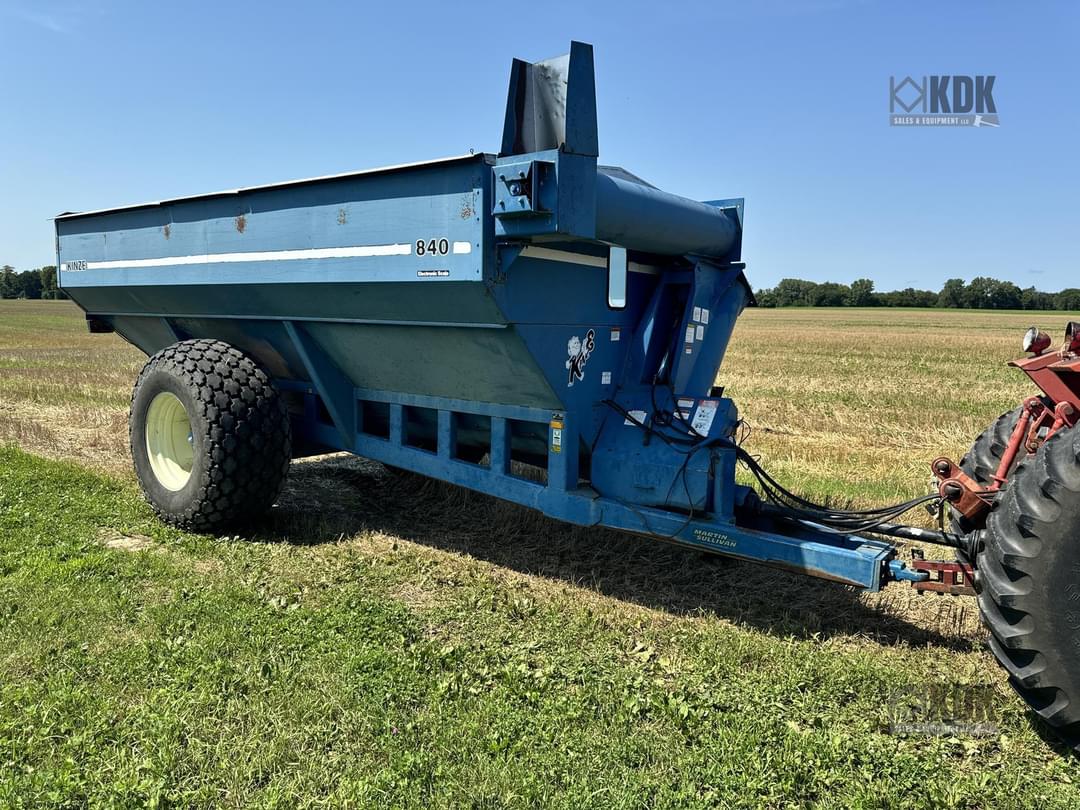 Image of Kinze 840 Primary image