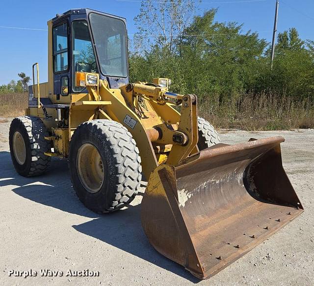 Image of Komatsu WA180 equipment image 2