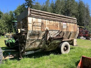 1995 Loewen 680 Image