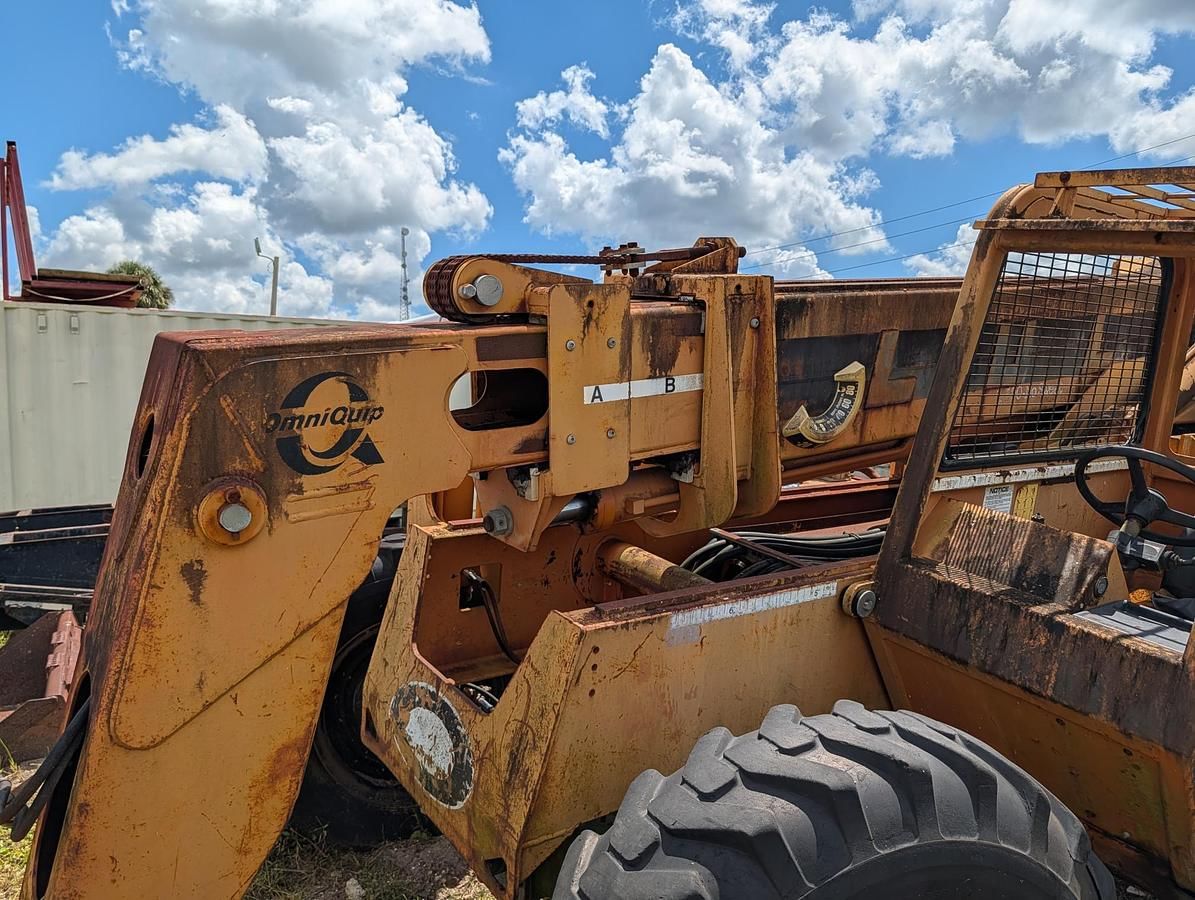 1995 Lull 844C-42 Equipment Image0