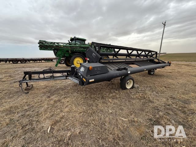 Image of MacDon 3000 equipment image 4