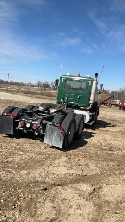 Image of Mack CH613 equipment image 2