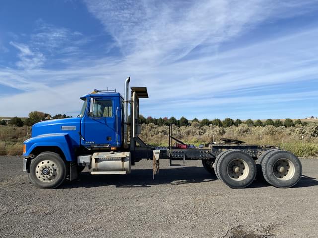 Image of Mack CH613 equipment image 2