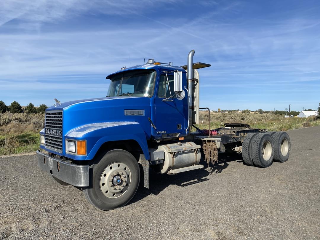 Image of Mack CH613 Primary image