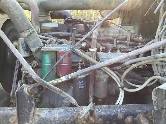 Thumbnail image Mack CL700 22