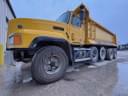 1995 Mack CL713 Image