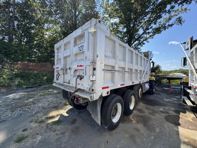 Image of Mack CL713 equipment image 2