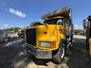 1995 Mack CL713 Image