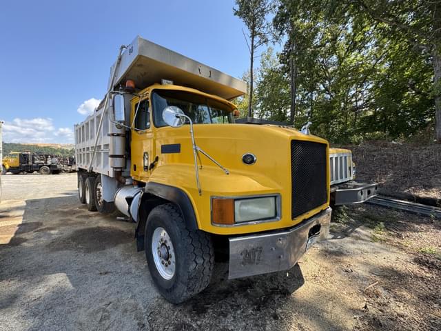 Image of Mack CL713 equipment image 3