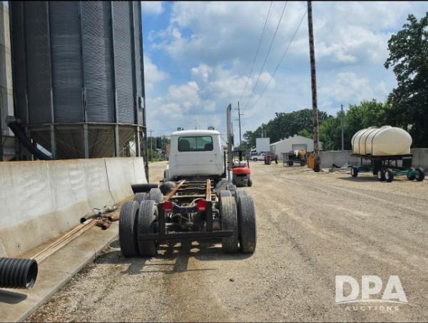 Image of Mack RD688S equipment image 2