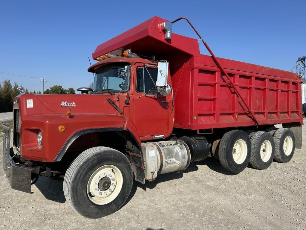 Image of Mack RB688S Primary image