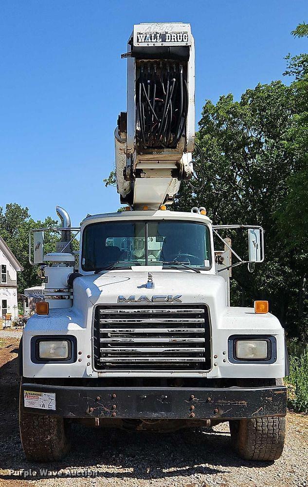 Image of Mack RD equipment image 1