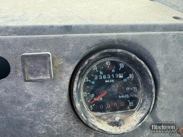 Image of Mack RD688S equipment image 3