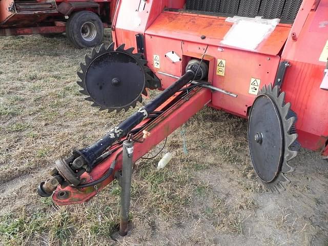 Image of Massey Ferguson 146RV equipment image 1