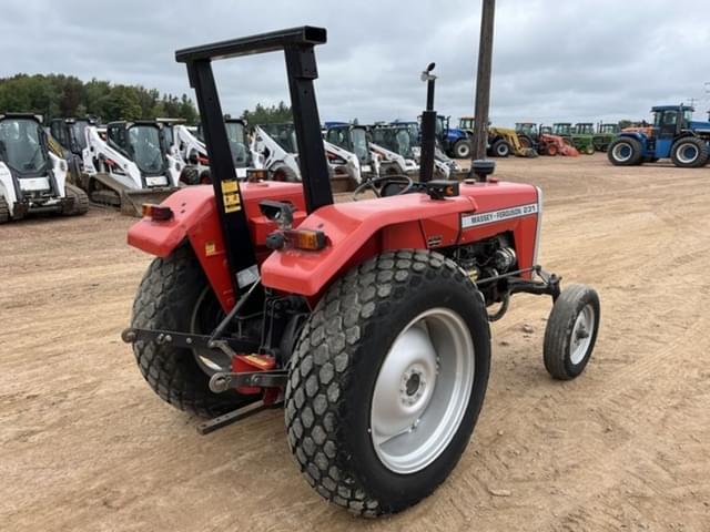 Image of Massey Ferguson 231 equipment image 4