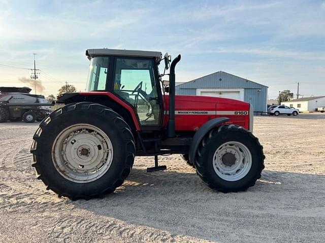 Image of Massey Ferguson 8160 equipment image 3